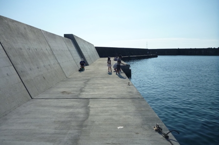 桑川漁港 笹川流れ 村上市 ｂ型人間的新潟の投げ釣り